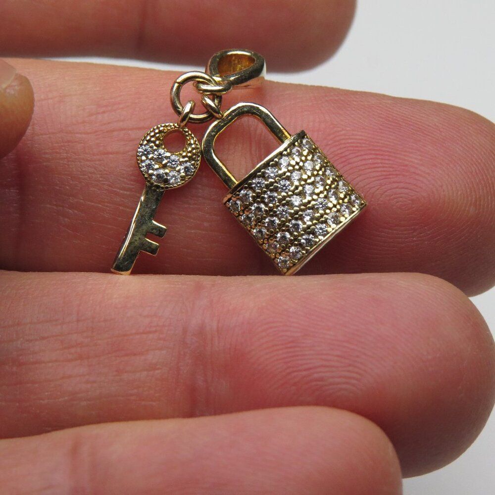 18k Sterling Silver Lock,Key Pendant